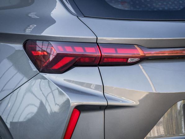 Geely Coolray I Рестайлинг с пробегом 2024 года, цена 2 099 000 рублей, 17549 км, внедорожник, Автокод Объявления