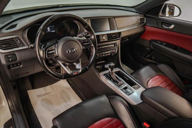 Kia Optima IV Рестайлинг с пробегом 2019 года, цена 2 349 000 рублей, 140000 км, седан, Автокод Объявления