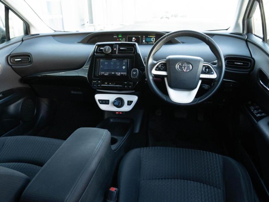 Toyota Prius IV (XW50) Улан-Удэ  - изображение 11