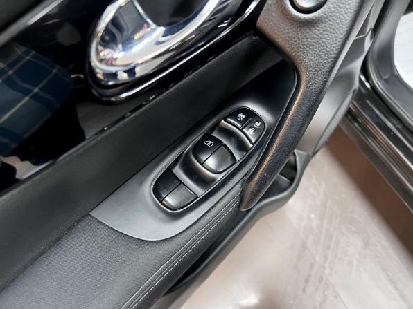 Nissan Qashqai II с пробегом 2014 года, цена 1 240 000 рублей, 186191 км, внедорожник, Автокод Объявления