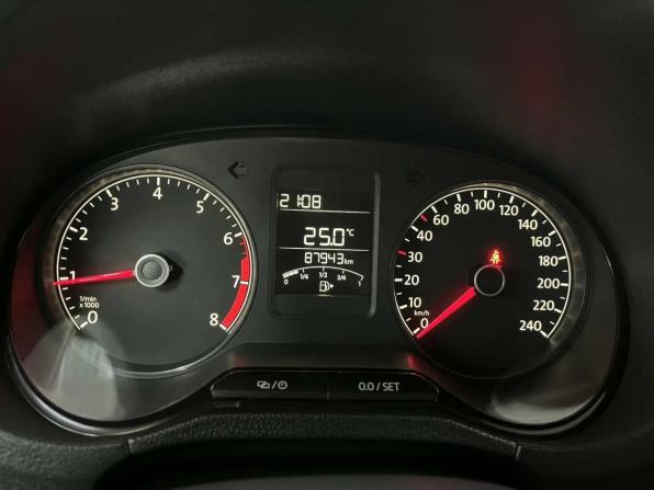 Volkswagen Polo V Рестайлинг с пробегом 2016 года, цена 978 600 рублей, 87933 км, седан, Автокод Объявления