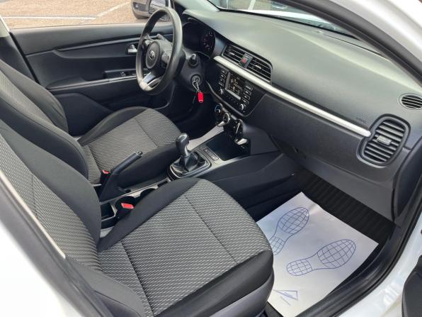 Kia Rio IV с пробегом 2018 года, цена 1 230 000 рублей, 154460 км, хэтчбек, Автокод Объявления