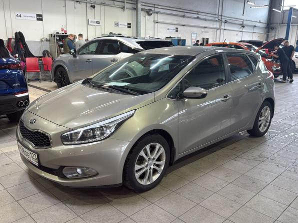 Kia Ceed II с пробегом 2014 года, цена 1 390 000 рублей, 63242 км, хэтчбек, Автокод Объявления
