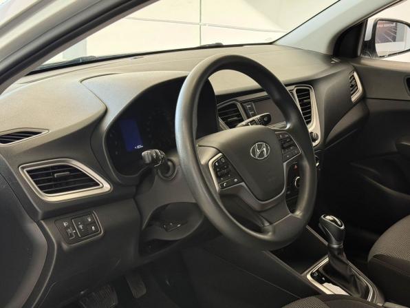 Hyundai Solaris II с пробегом 2020 года, цена 1 567 000 рублей, 41003 км, седан, Автокод Объявления