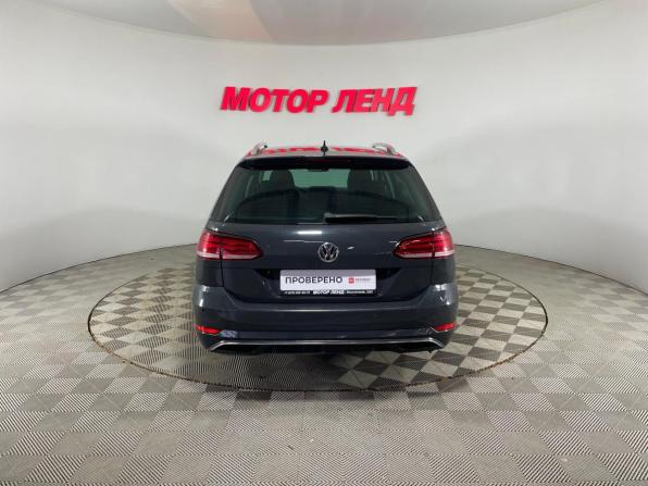 Volkswagen Golf VII Рестайлинг с пробегом 2018 года, цена 1 527 000 рублей, 144437 км, универсал, Автокод Объявления