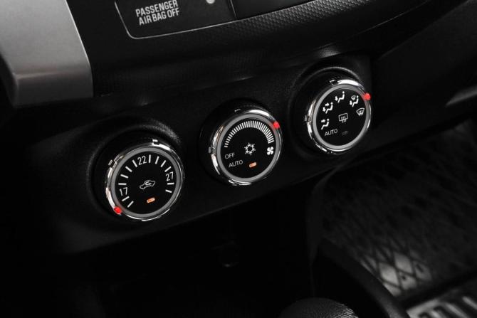 Citroen C-Crosser с пробегом 2012 года, цена 1 300 000 рублей, 79129 км, внедорожник, Автокод Объявления