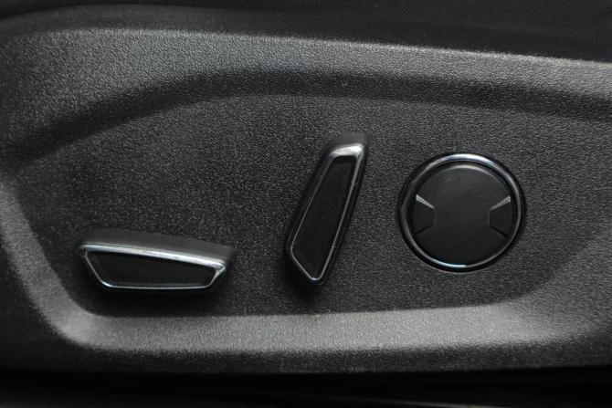 Ford Fusion (North America) II Рестайлинг с пробегом 2016 года, цена 1 679 000 рублей, 85300 км, седан, Автокод Объявления