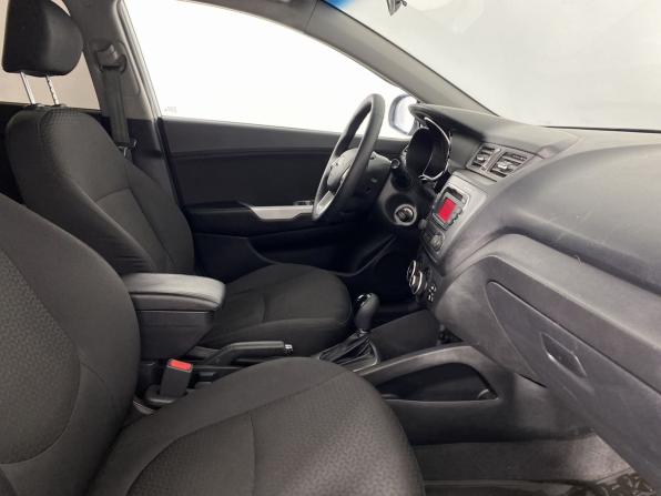 Kia Rio III с пробегом 2015 года, цена 890 000 рублей, 241323 км, хэтчбек, Автокод Объявления