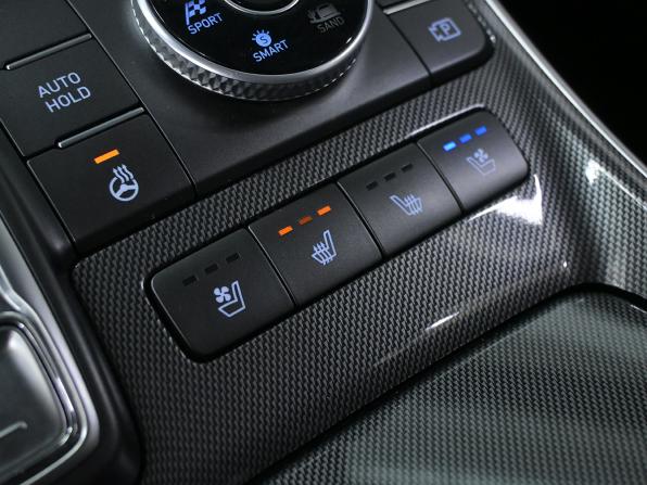 Hyundai Santa Fe IV Рестайлинг с пробегом 2021 года, цена 3 990 000 рублей, 24420 км, внедорожник, Автокод Объявления