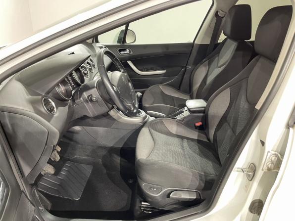 Peugeot 308 I с пробегом 2010 года, цена 319 000 рублей, 242126 км, хэтчбек, Автокод Объявления