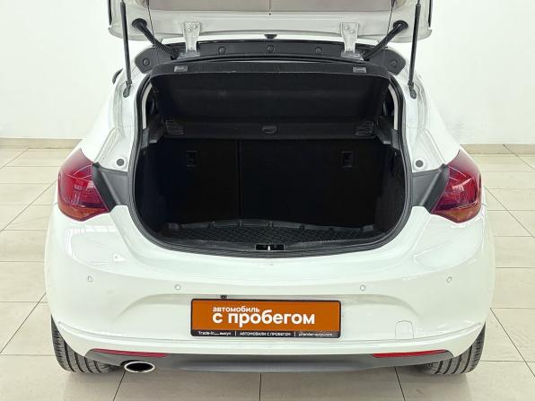Opel Astra J с пробегом 2011 года, цена 615 000 рублей, 242486 км, хэтчбек, Автокод Объявления