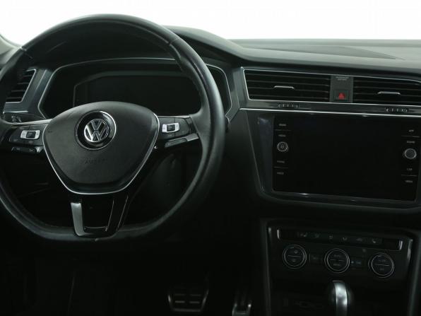 Volkswagen Tiguan II с пробегом 2020 года, цена 3 285 000 рублей, 119500 км, внедорожник, Автокод Объявления