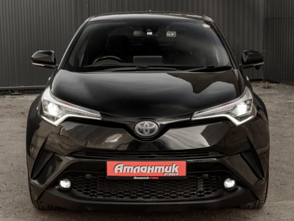 Toyota C-HR I с пробегом 2018 года, цена 2 315 000 рублей, 89403 км, внедорожник, Автокод Объявления