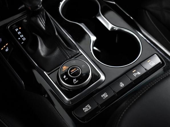 Kia Mohave I Рестайлинг 2 с пробегом 2021 года, цена 3 390 000 рублей, 157010 км, внедорожник, Автокод Объявления