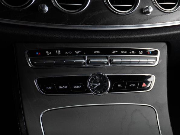 Mercedes-Benz E-Класс V (W213 S213 C238) с пробегом 2019 года, цена 3 950 000 рублей, 105153 км, седан, Автокод Объявления