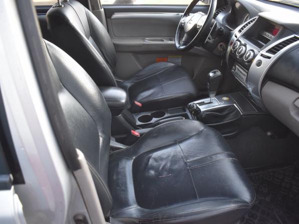 Mitsubishi Pajero Sport II Рестайлинг с пробегом 2013 года, цена 1 554 000 рублей, 233439 км, внедорожник, Автокод Объявления