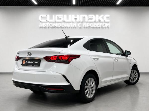 Hyundai Solaris II Рестайлинг с пробегом 2021 года, цена 1 520 000 рублей, 92000 км, седан, Автокод Объявления