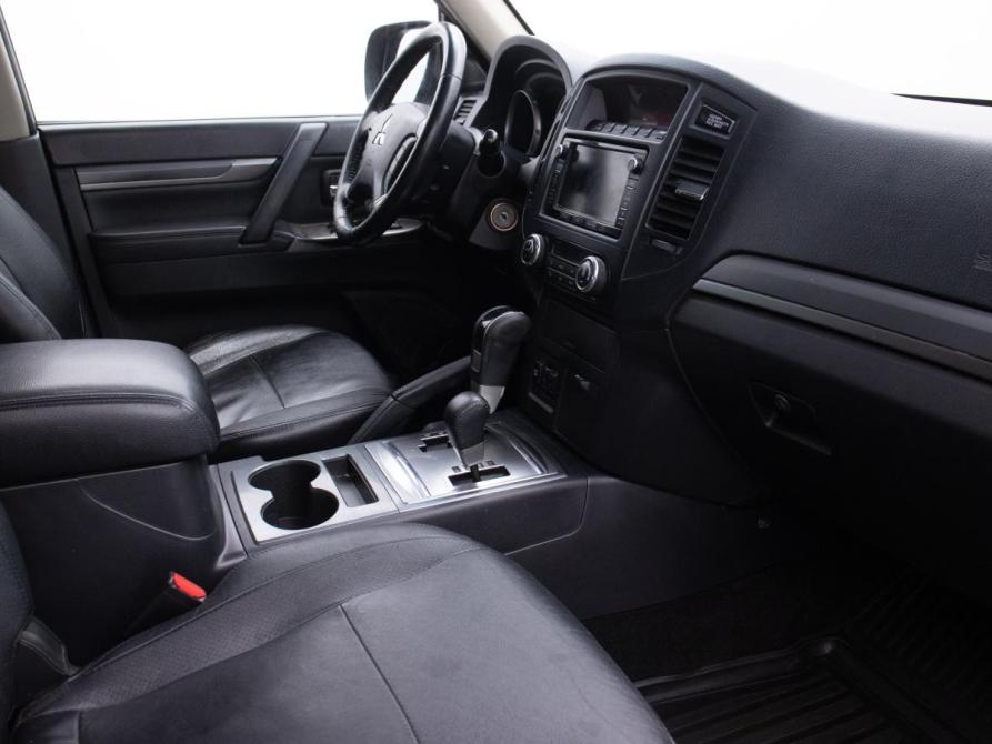 Mitsubishi Pajero IV Рестайлинг 1 Москва  - изображение 10