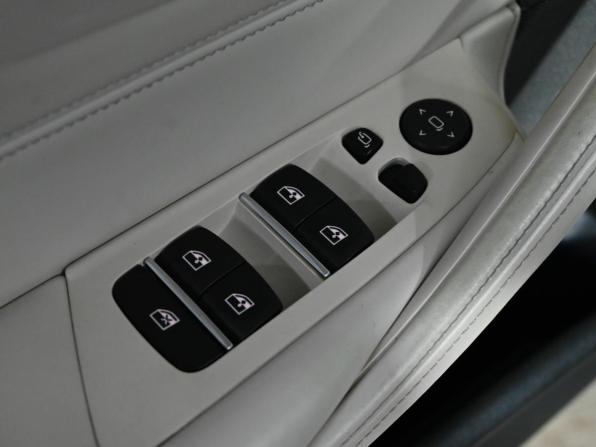BMW 5 серии VII (G30/G31/G38) с пробегом 2019 года, цена 4 400 000 рублей, 98831 км, седан, Автокод Объявления