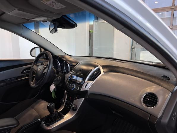 Chevrolet Cruze I Рестайлинг с пробегом 2014 года, цена 750 000 рублей, 167910 км, хэтчбек, Автокод Объявления