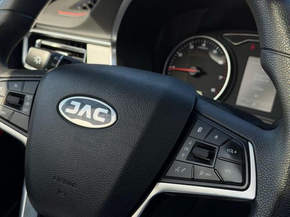 JAC J7 I с пробегом 2022 года, цена 1 230 000 рублей, 69000 км, лифтбек, Автокод Объявления