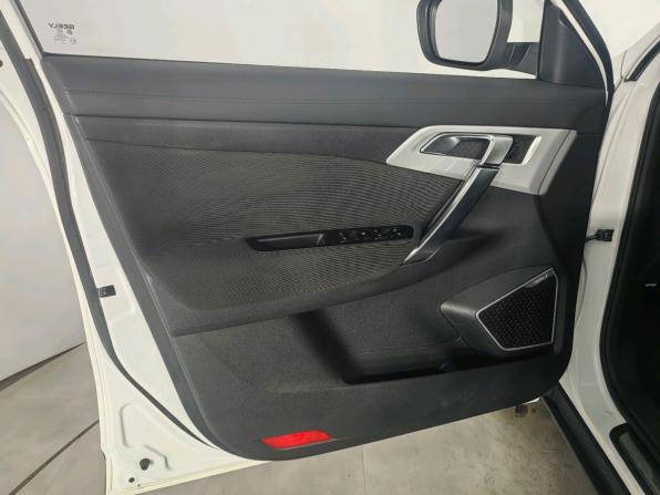 Geely Atlas I с пробегом 2019 года, цена 1 369 000 рублей, 76000 км, внедорожник, Автокод Объявления