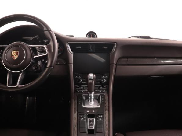 Porsche 911 VII (991) Рестайлинг с пробегом 2017 года, цена 8 777 000 рублей, 45871 км, купе, Автокод Объявления