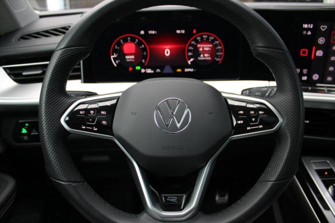 Volkswagen Tavendor I с пробегом 2023 года, цена 4 499 000 рублей, 27000 км, внедорожник, Автокод Объявления