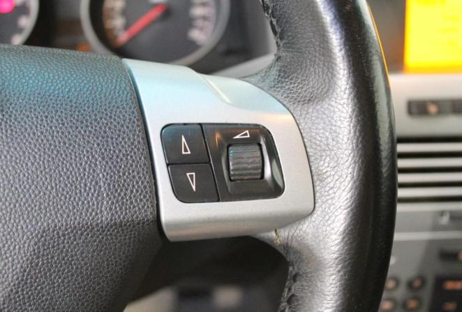 Opel Astra H Рестайлинг с пробегом 2011 года, цена 520 000 рублей, 173063 км, хэтчбек, Автокод Объявления
