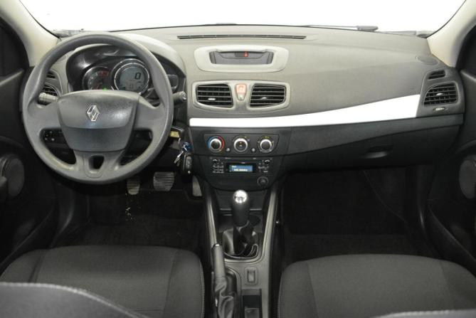 Renault Fluence I Рестайлинг с пробегом 2014 года, цена 689 000 рублей, 184000 км, седан, Автокод Объявления