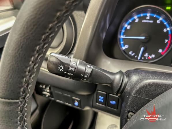 Toyota RAV4 IV (XA40) Рестайлинг с пробегом 2015 года, цена 2 218 000 рублей, 160000 км, внедорожник, Автокод Объявления