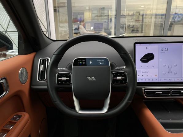Li Auto (Lixiang) L7 I с пробегом 2024 года, цена 6 528 000 рублей, 6815 км, внедорожник, Автокод Объявления