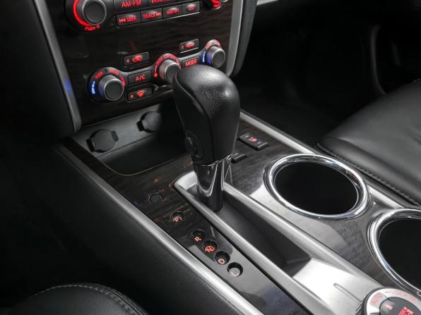 Nissan Pathfinder IV с пробегом 2015 года, цена 1 555 000 рублей, 161444 км, внедорожник, Автокод Объявления