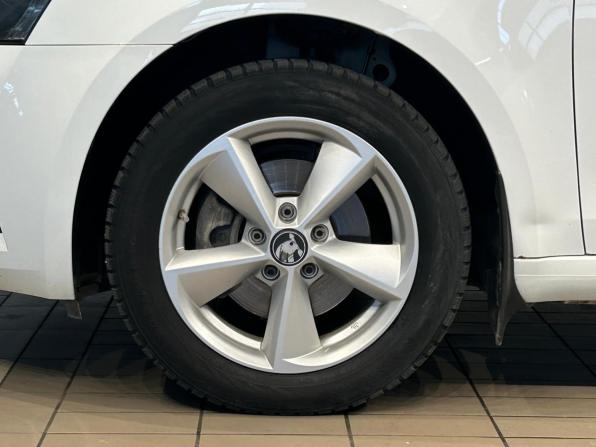 Skoda Octavia III (A7) Рестайлинг с пробегом 2017 года, цена 1 657 000 рублей, 169778 км, лифтбек, Автокод Объявления