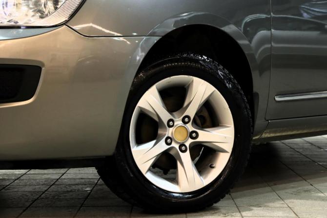 Kia Carens II (UN) с пробегом 2009 года, цена 630 000 рублей, 172048 км, минивэн, Автокод Объявления