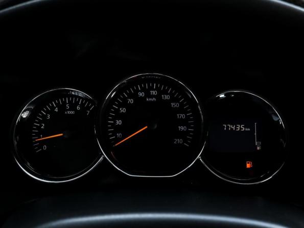 Renault Logan II с пробегом 2015 года, цена 889 000 рублей, 77435 км, седан, Автокод Объявления