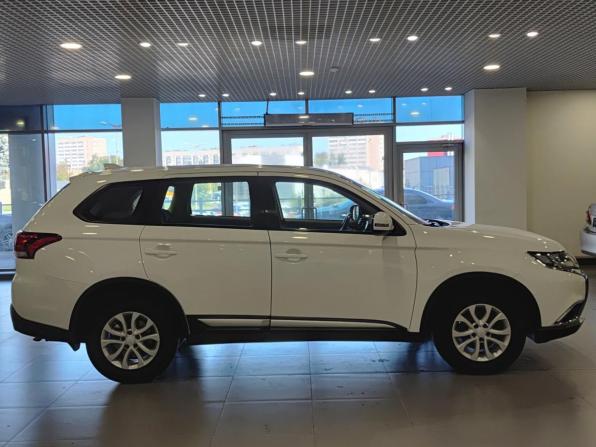 Mitsubishi Outlander III Рестайлинг 2 с пробегом 2017 года, цена 1 850 000 рублей, 152448 км, внедорожник, Автокод Объявления