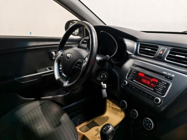 Kia Rio III Рестайлинг с пробегом 2015 года, цена 968 000 рублей, 170392 км, седан, Автокод Объявления
