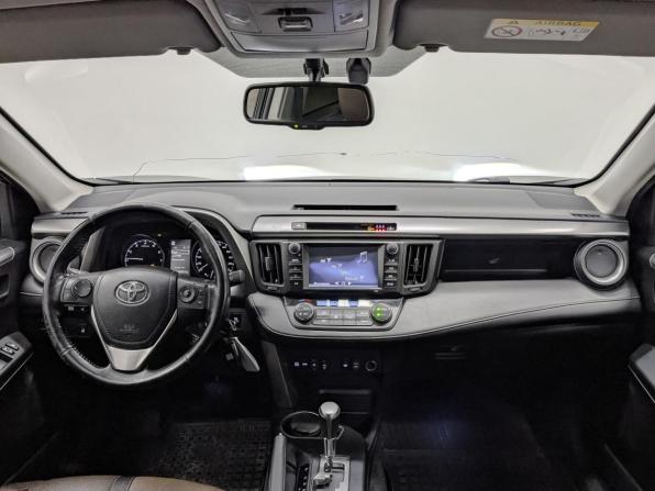 Toyota RAV4 IV (XA40) Рестайлинг с пробегом 2017 года, цена 2 270 000 рублей, 134953 км, внедорожник, Автокод Объявления