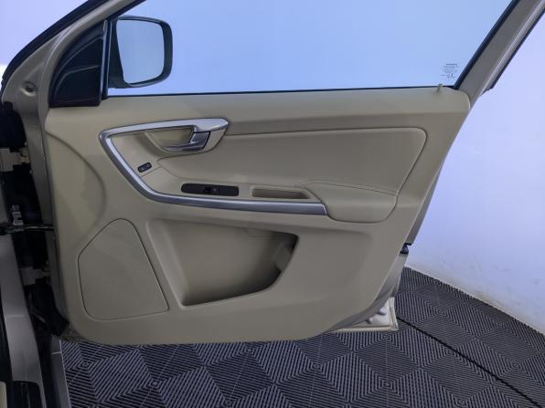 Volvo XC60 I Рестайлинг с пробегом 2017 года, цена 2 880 000 рублей, 90781 км, внедорожник, Автокод Объявления