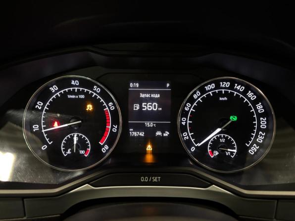 Skoda Superb III с пробегом 2018 года, цена 1 829 000 рублей, 176743 км, лифтбек, Автокод Объявления
