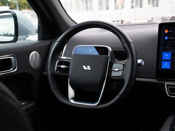 Li Auto (Lixiang) L7 I с пробегом 2023 года, цена 6 500 000 рублей, 16412 км, внедорожник, Автокод Объявления