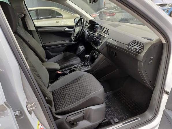 Volkswagen Tiguan II с пробегом 2018 года, цена 2 290 000 рублей, 216000 км, внедорожник, Автокод Объявления