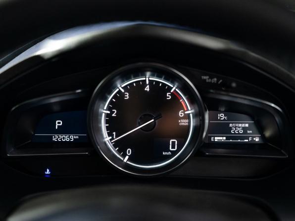 Mazda Axela III Рестайлинг с пробегом 2017 года, цена 1 330 000 рублей, 122069 км, хэтчбек, Автокод Объявления