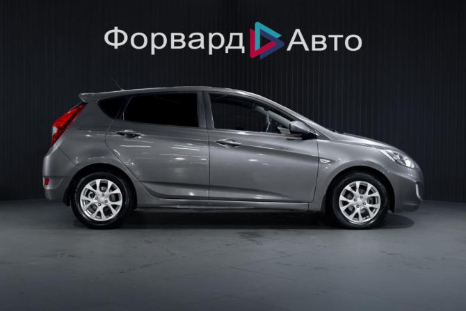 Hyundai Solaris I с пробегом 2012 года, цена 649 000 рублей, 195212 км, хэтчбек, Автокод Объявления