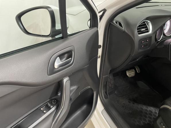 Citroen DS4 с пробегом 2012 года, цена 699 000 рублей, 124614 км, хэтчбек, Автокод Объявления