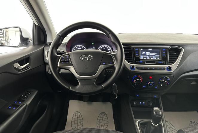 Hyundai Solaris II с пробегом 2018 года, цена 1 415 000 рублей, 91587 км, седан, Автокод Объявления
