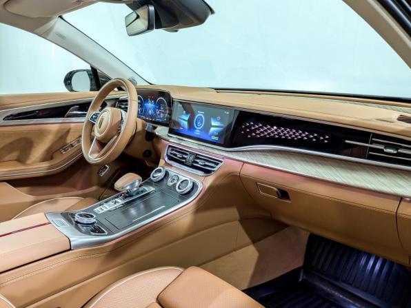 Hongqi H9 I с пробегом 2023 года, цена 4 215 000 рублей, 5367 км, седан, Автокод Объявления