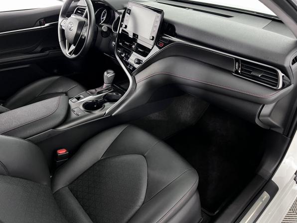 Toyota Camry VIII (XV70) Рестайлинг с пробегом 2021 года, цена 3 350 000 рублей, 44527 км, седан, Автокод Объявления