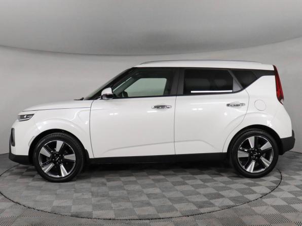 Kia Soul III с пробегом 2022 года, цена 2 499 000 рублей, 47982 км, хэтчбек, Автокод Объявления